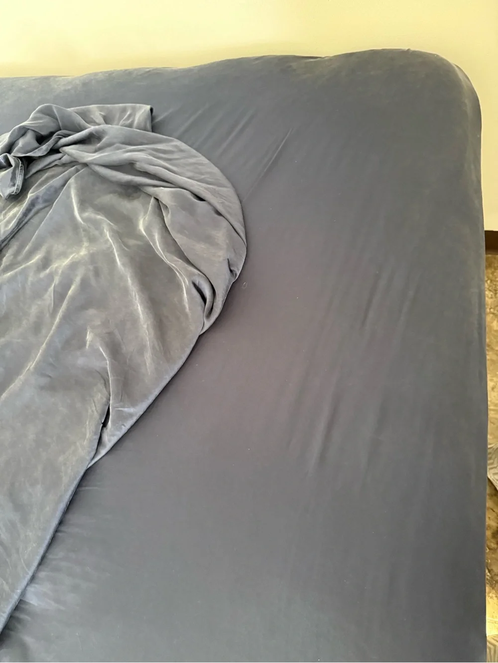 Lily Silk 22MM Dark Blue Cal King Silk Flat Sheet and Fitted Sheet